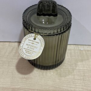 Ароматична свічка у рельєфному склі з кришкою "Patchouli & Pine" Primark 45 годин