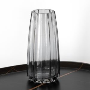 e4bd86c4-ca76-4d4c-9a32-d8b20949994e.jpg Ваза скляна "Гармонія" сіра 20,5 см