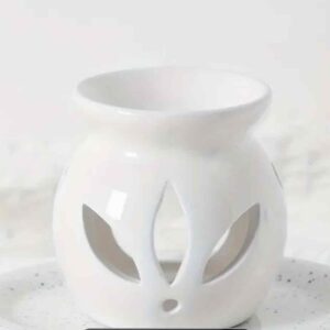 Аромалампа/ Дифузор для підігріву ефірних олій керамічний "Листок" білий