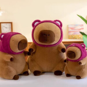 М'яка іграшка "Капібара в шапці ведмедика Лотсо" 45 см