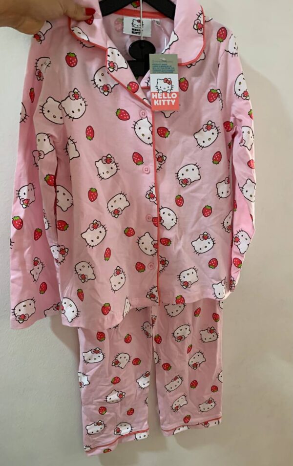 f15ede87-6a66-4e3c-8188-f31272fe378d.jpg Піжама дитяча Primark "Hello Kitty" котон