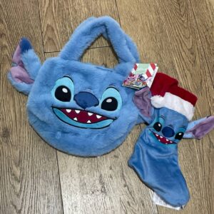 f19b5f68-4a93-40b1-87fb-7fb2fbd73d6f.jpg Набір подарунковий новорічний "Stitch" Primark сумочка/чобіток