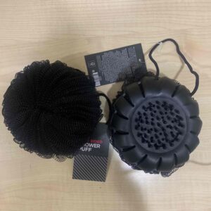 f3e726f3-ca6a-4f84-b4f4-7a280eccc6d9.jpg Мочалка для душу з масажером Primark чорна