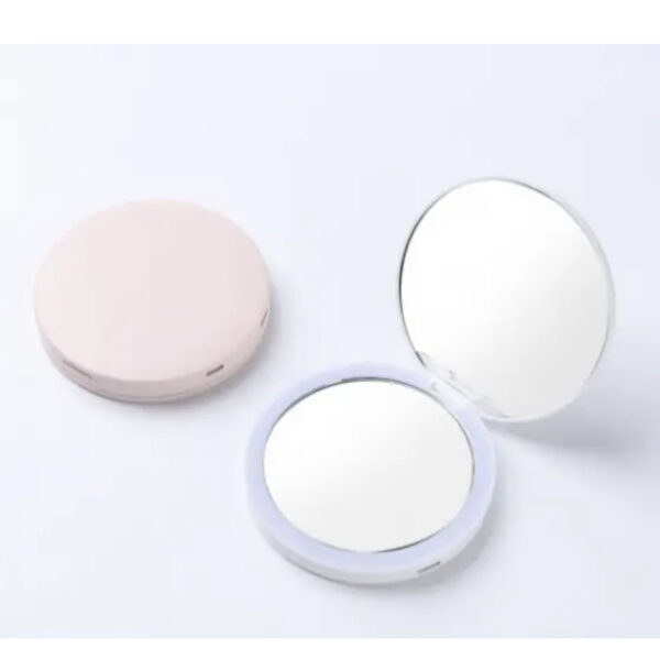 Дзеркальце компактне з підсвіткою та акумулятором BS39