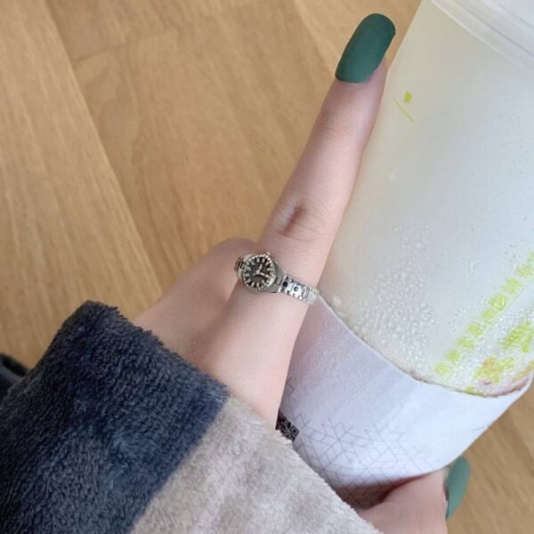 Каблучка жіноча "Годинник" срібна (10508)