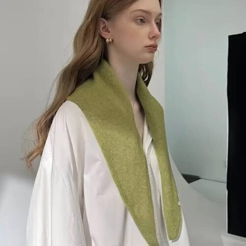 0944e12a-794d-4cb8-89bf-3830d714cd2d.jpg Шарф-хустина 100*37 см (шерсть) зелений