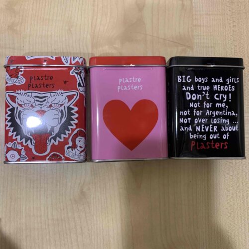 09bf2a56-b4d0-4e1b-8985-103e5f510397-2.jpg Набір пластирів Tiger в жестяній коробці 30 шт