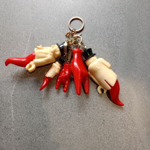 Брелок пластиковий "Перчики/ Гітари/Рука/Слоник/Полуниця"