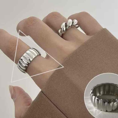 1199ef54-cf62-42b1-907e-7499a3aaaa00.jpg Каблучка жіноча "Геометрична" ребриста срібна (7373)