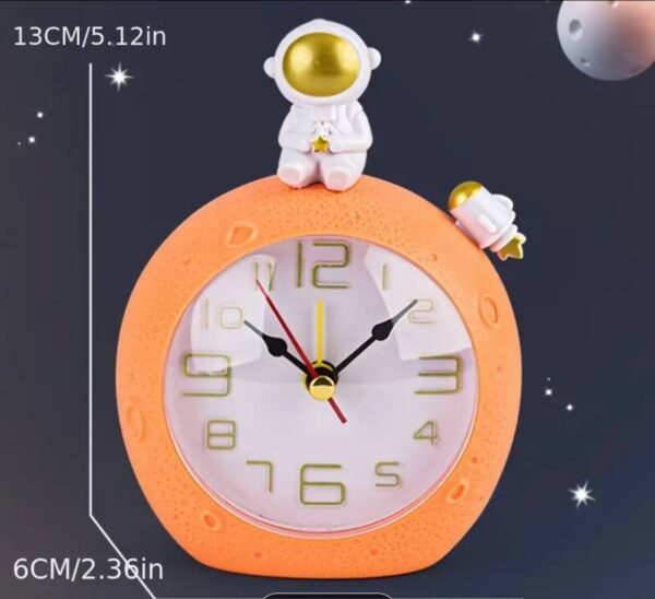 Годинник/ Будильник "Астронавт" 13 см мікс кольорів