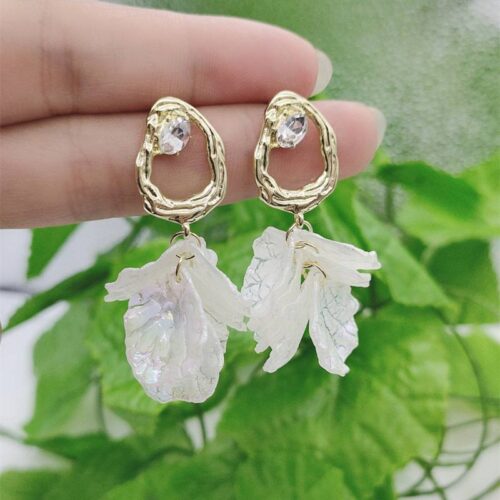 Сережки "Перламутрові квіти" білі з золотом (7406)