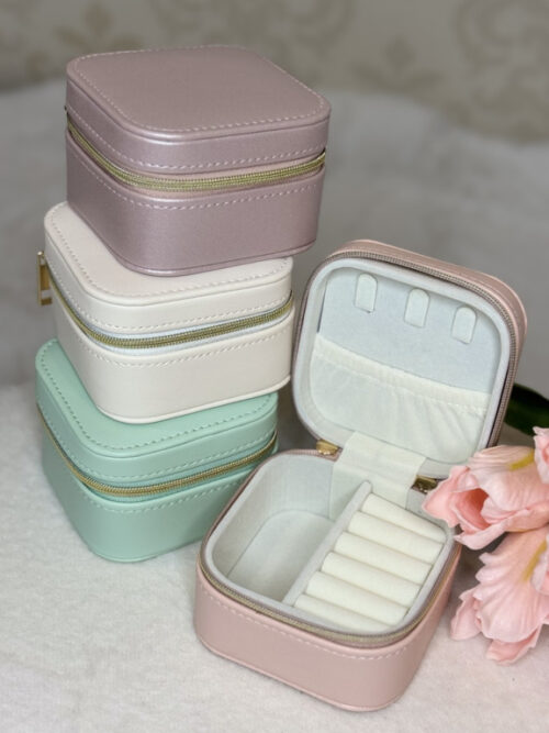 Скринька для прикрас з екошкіри (9*9*6 см) мікс кольорів