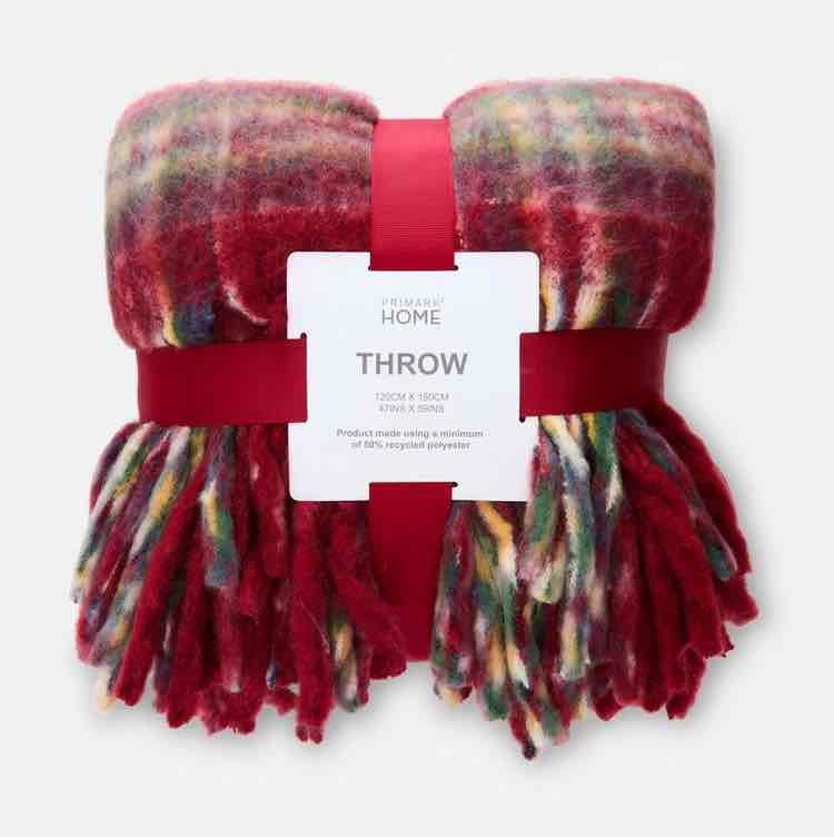 Плед THROW Primark з шотландським мотивом та китицями ворсистий 120*150 червоний