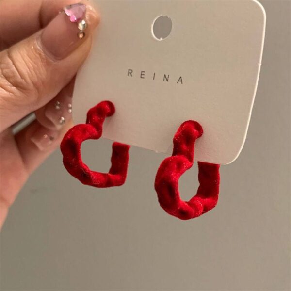Сережки з флоковим напиленням "Серця" червоні (10547)
