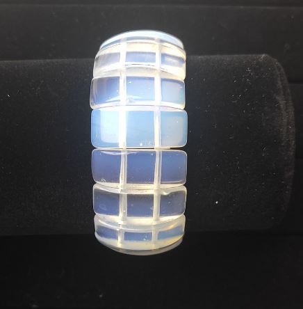 23ff3b7c-6356-4ee6-ad75-88673cb63f0b.jpg Браслет Місячний камінь (іміт.) прямокутні ланки 25х10 мм стрейч