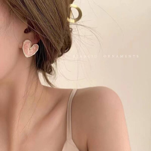 Сережки "Серце" абстракні перламутрово-рожеві (8207)