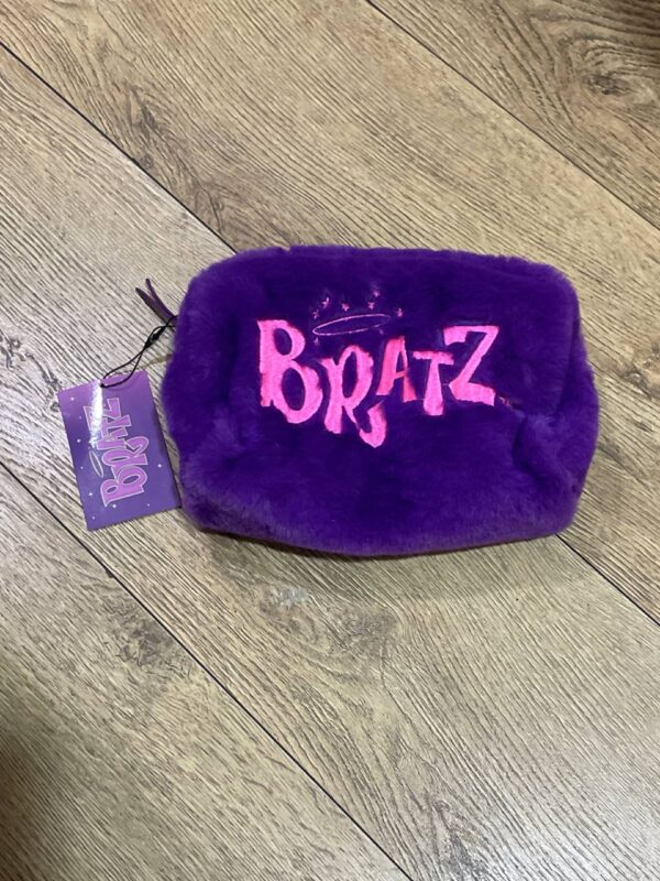 Косметичка об'ємна "Bratz" Primark плюшева фіолетова