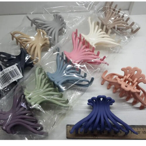 2d2b980a-04d6-4228-8088-a1e2d80e3b82.jpg Заколка/краб для волосся пластик мікс кольорів 12 см