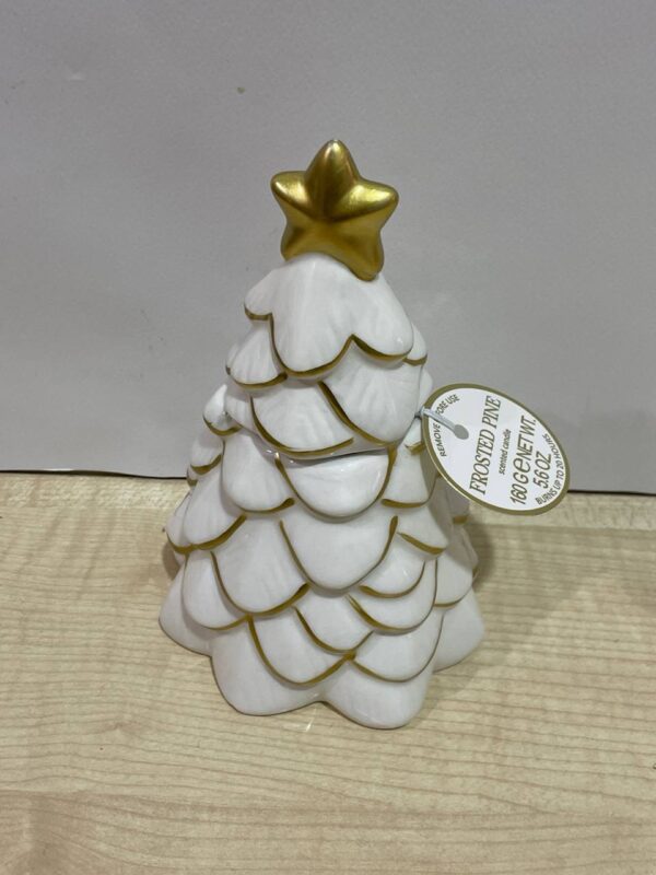 Ароматична свічка в кераміці "Ялинка" Primark з кришкою 160 g/ 20 годин