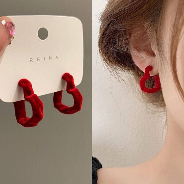 Сережки з флоковим напиленням "Серця" червоні (10547)
