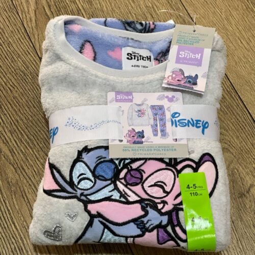 38d77862-a4cd-4fc1-b953-39aaf2003abb.jpg Піжама дитяча Primark "Stitch" флісова пухнаста сіра