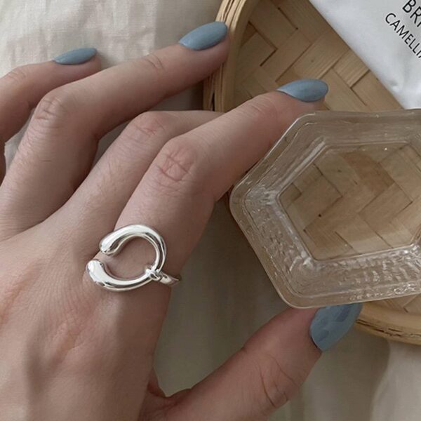 Каблучка жіноча "Геометрична" округла срібна (7366)