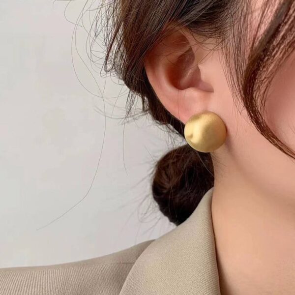 Сережки "Круглі опуклі" великі матове золото (10712)