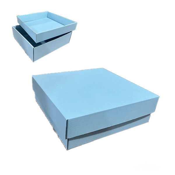 Коробка подарункова 26*26*8,5 см мікрогофра блакитна