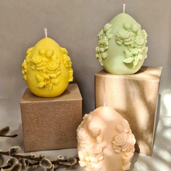 Свічка ароматична "Писанка/яйце L" Solodka з трояндами 360 г