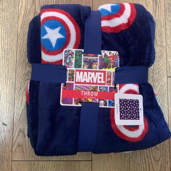 46772eba-3b02-44f1-99ba-d411c5fbb403.jpg Плед "Marvel/ Capitan America" Primark (175*215)