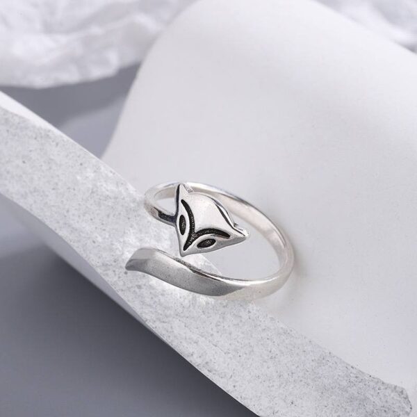 Каблучка жіноча металева «Єнот» срібна (10491)