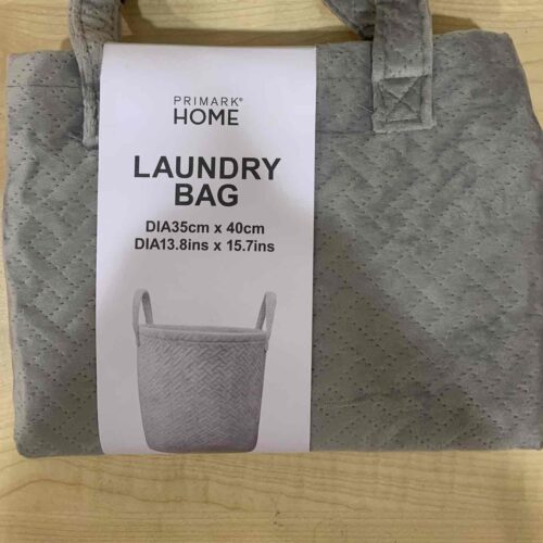 666739ec-1264-4488-a005-da09193c2950.jpg Корзина для білизни Laundry Bag Primark сіра/рожева