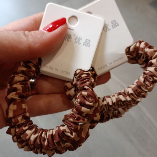 Гумка для волосся "Рюшечка" в крапочку 1 пара