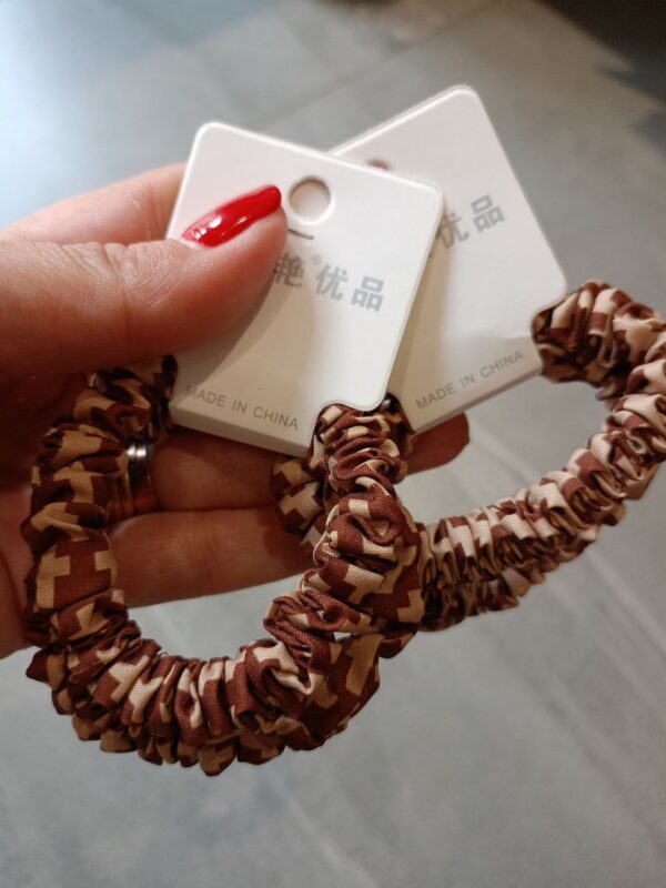 Гумка для волосся "Рюшечка" в крапочку 1 пара