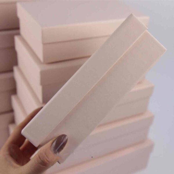 Коробка подарункова прямокутна пудрова №1 (18*11,5*5 см)