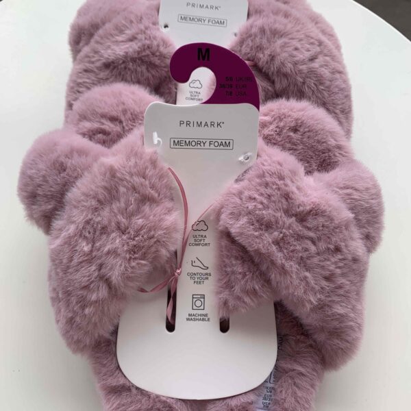 Тапочки жіночі з перехрещеними ремінцями Primark плюшеві (устілка меморі) пудрові