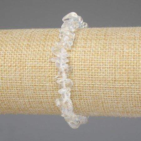 6f7ec85b-5cc1-40f4-a6d3-aae0e1c37420.jpg Браслет натур. Місячний камінь та Гірський кришталь прозорий крихта 5-10 мм стрейч