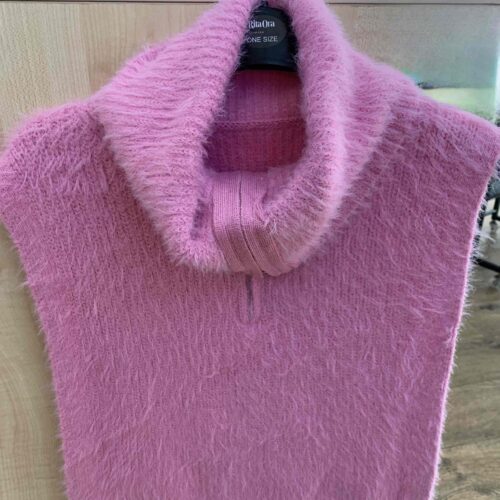 6fa734f5-f5c0-4e72-8d11-e1fa107764c0.jpg Шарф-жилет жіночий Primark Rita Ora ворсистий рожевий