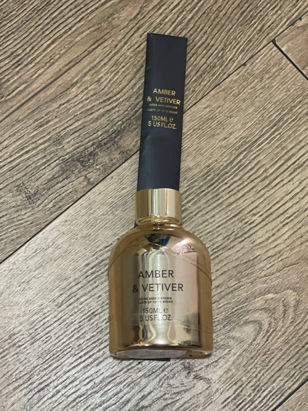 Аромадифузор паличковий Primark "Amber & Vetiver" 150 мл