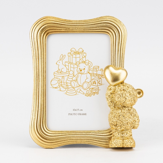Фоторамка "Ведмежатко з серцем" 15,5*19,5 см золота