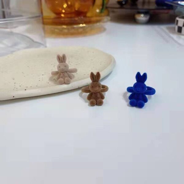 Каблучка жіноча з флоковим напиленням "Зайчик" (10525)