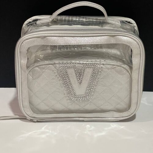 8bb04f7a-ff2a-4a8f-9c71-01082e9dfd1b.jpg Набір косметичок Primark "Буква" прозора/срібна глітер 3 в 1