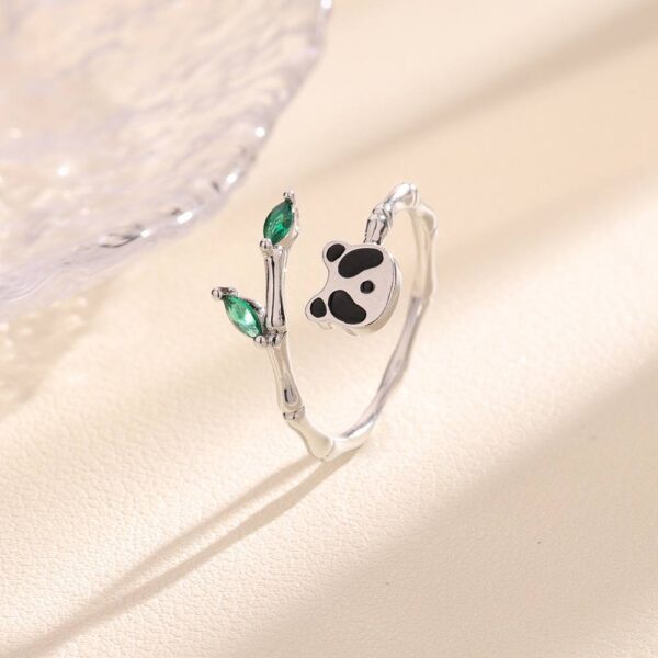 Каблучка жіноча "Панда-бамбук" срібна (10462)