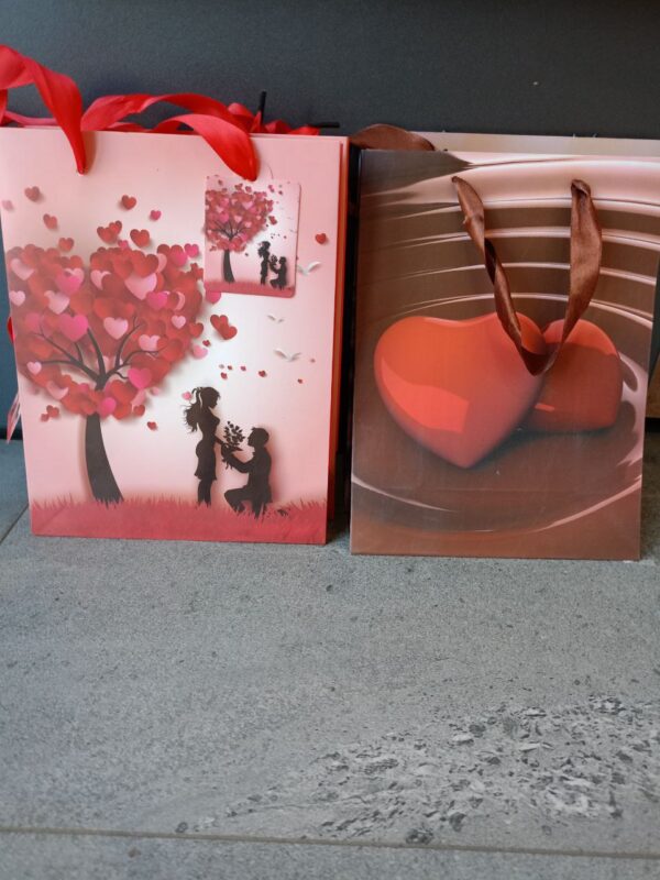 Пакет подарунковий "S" (23*18*10) "Сердечка"