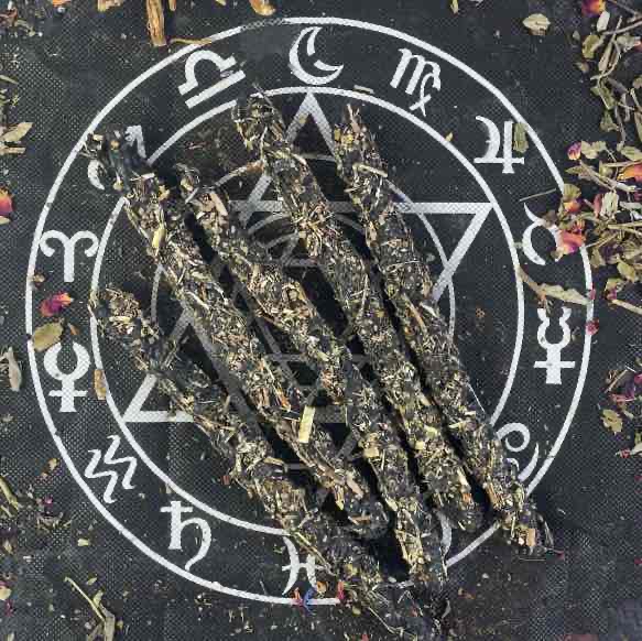 Свічка-скрутка з травами від негативу 5C