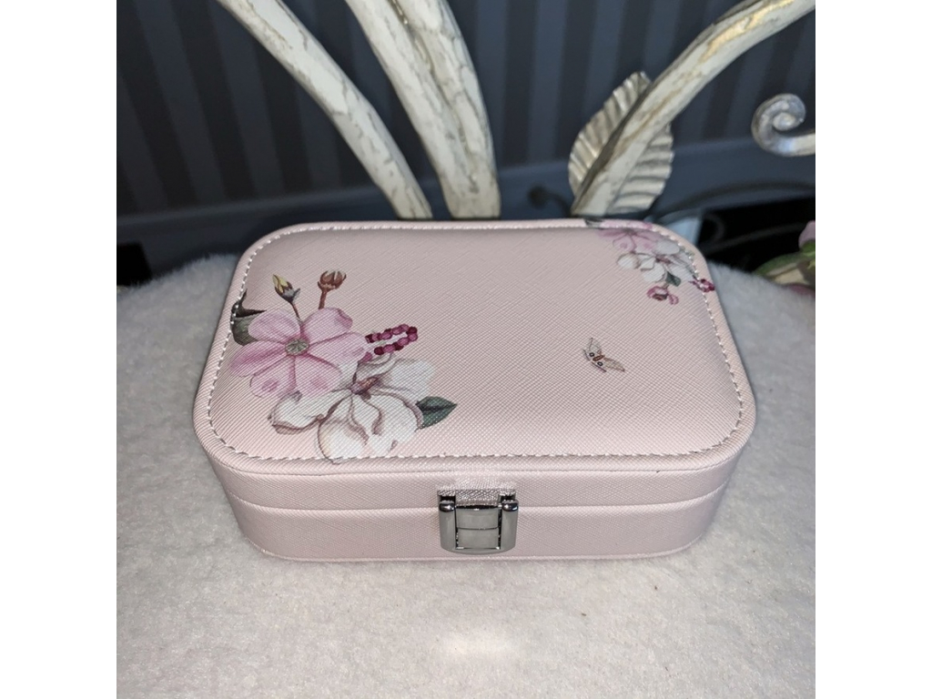 Скринька для прикрас з екошкіри "Магнолії" прямокутна (15*10*5 см)