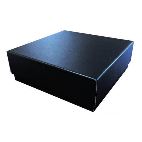 Коробка подарункова 30*30*8 см мікрогофра чорна