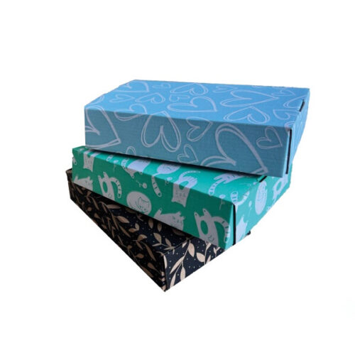 Коробка подарункова 21*11*4 см мікрогофра з принтом