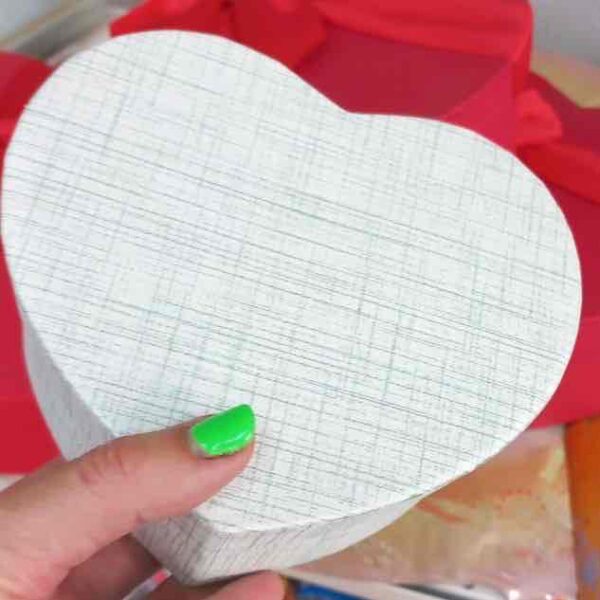 Коробка подарункова «Серце» біла