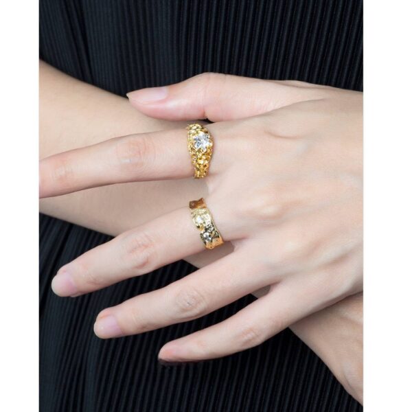 Каблучка жіноча геометрична абстрактна з камінцем золота (10564)